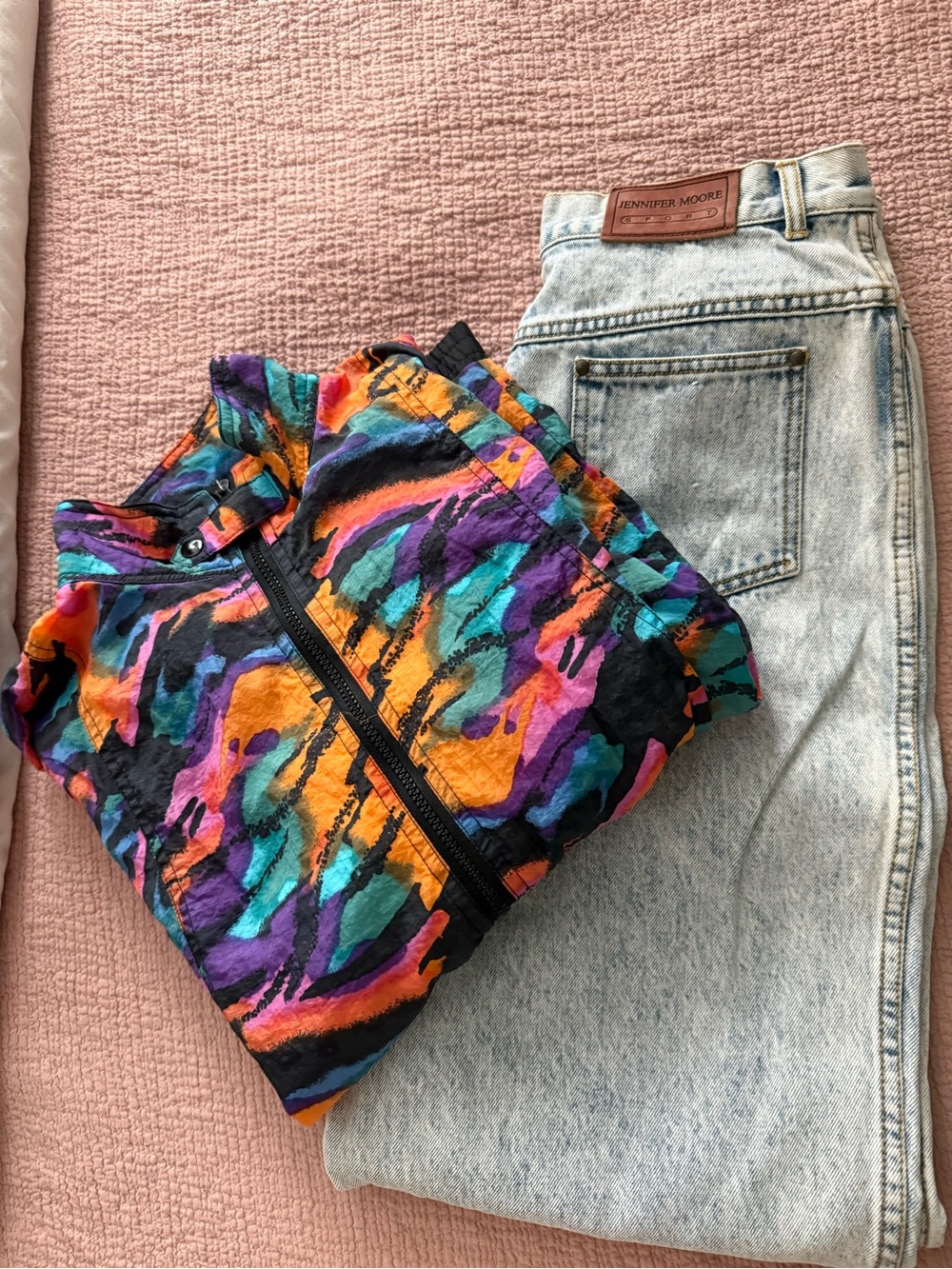 80s 90s VNTG Women’s Nylon Jacket & Light Wash Blue Denim “Mom” High Rise Set